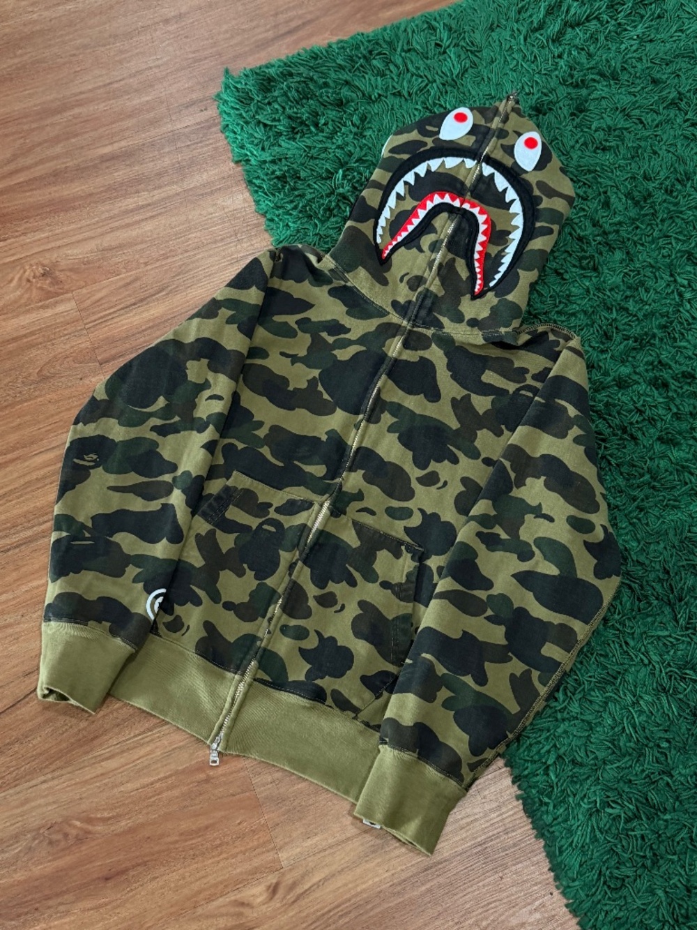 BAPE - Green Camo Shark Full Zip Hoodie - Small - PreOwned